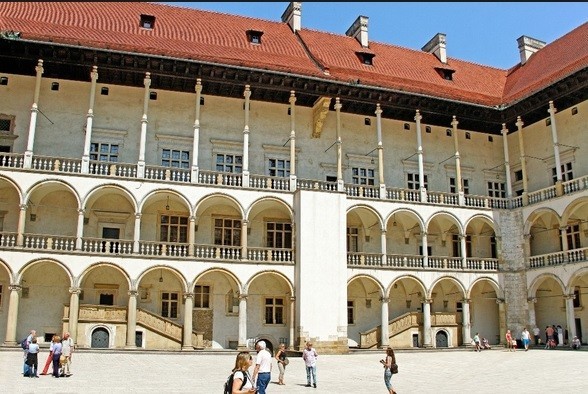 10 top castles and palaces in Poland  
