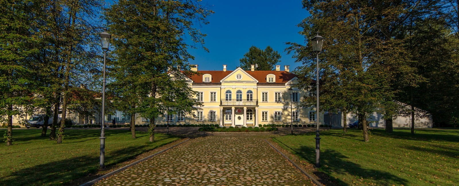 7 or 14 days stay in Sobienie Królewskie Hotel