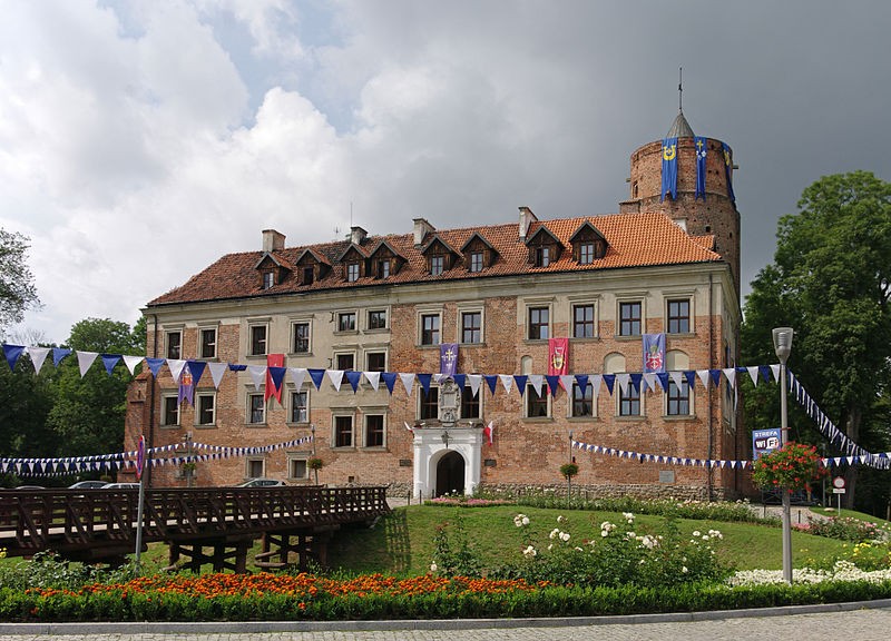 Uniejów Castle