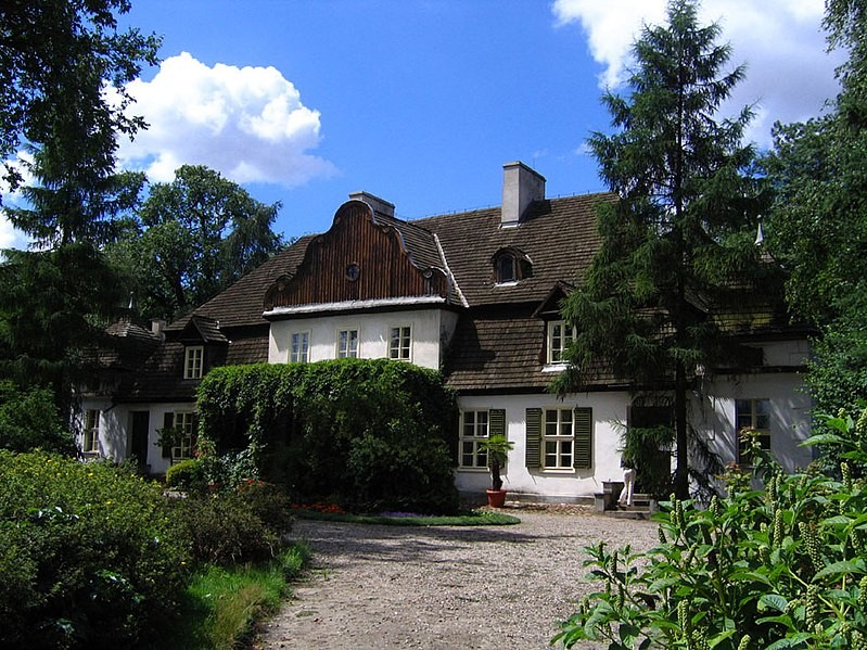 Koszuty Manor House