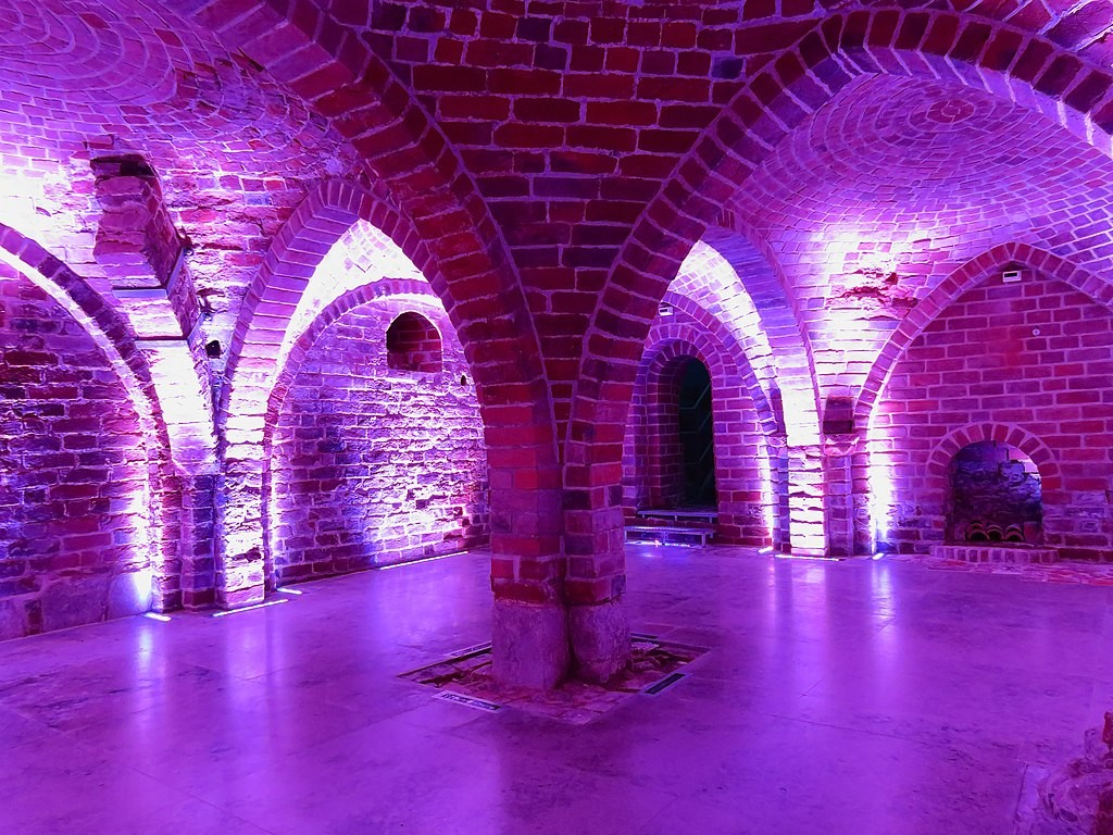 Romanesque cellar - branch of the Archaeological Museum in Gdańsk